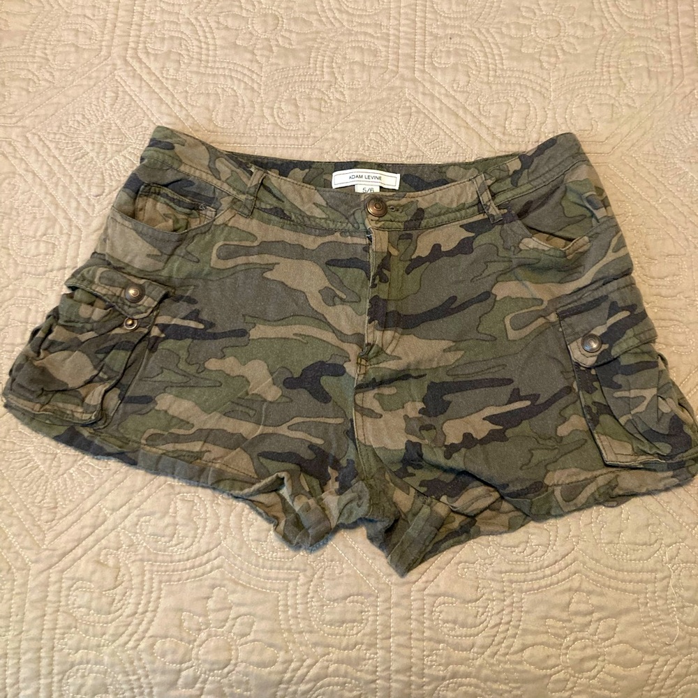 Camo short shorts - 5/6